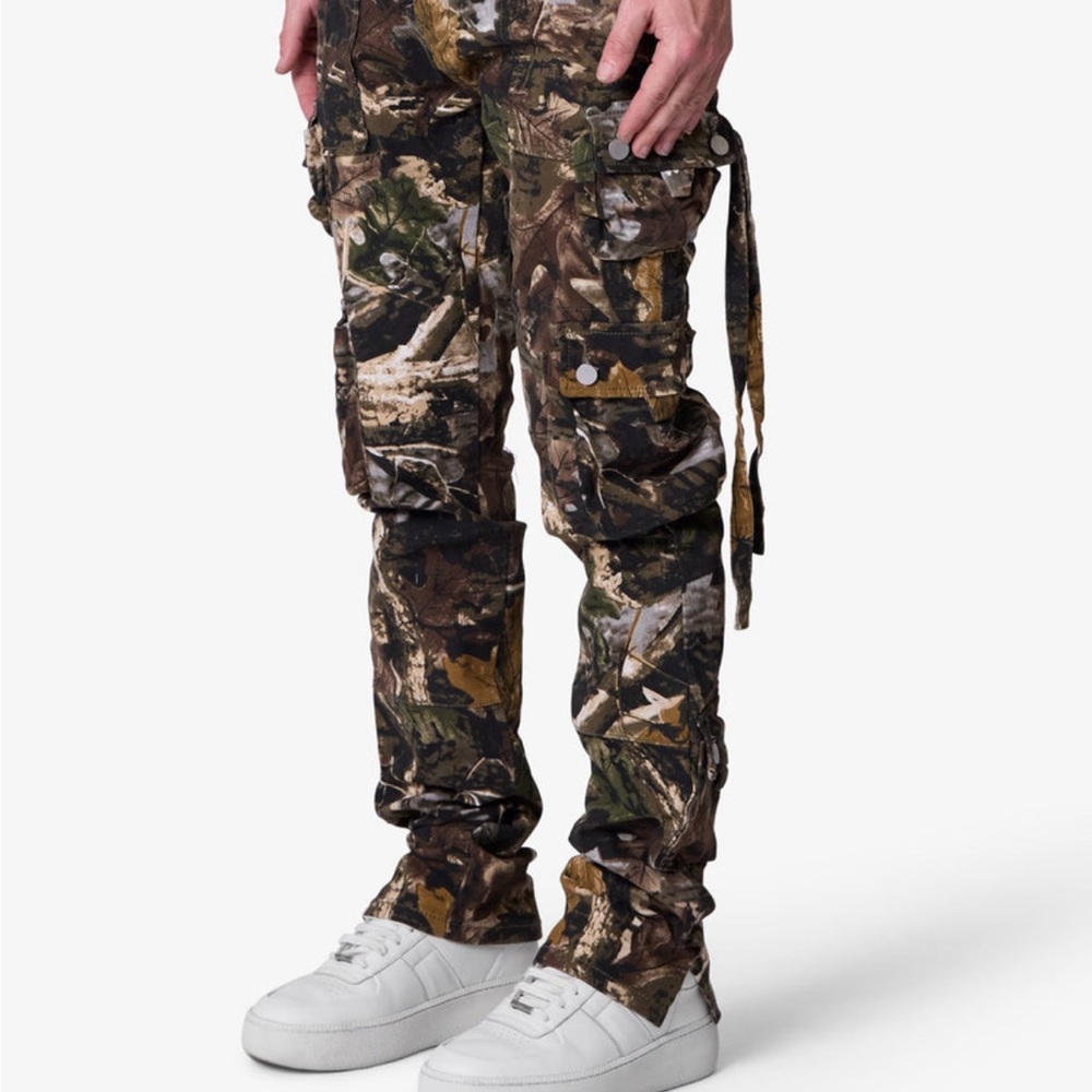 MNML Multicolor Camouflage Cargo Pants - Picture 2 of 5